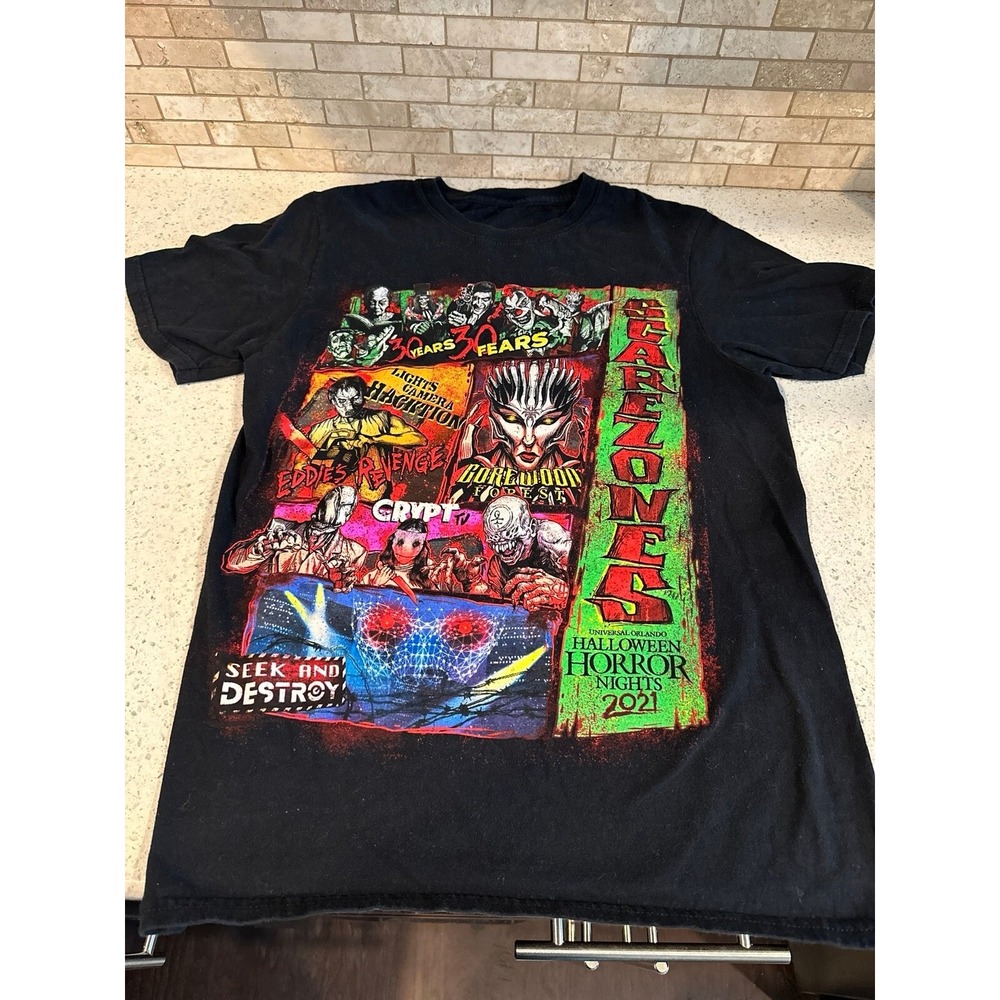 Halloween Horror Nights T shirt small Universal Studios Scare Zones HHN 2021